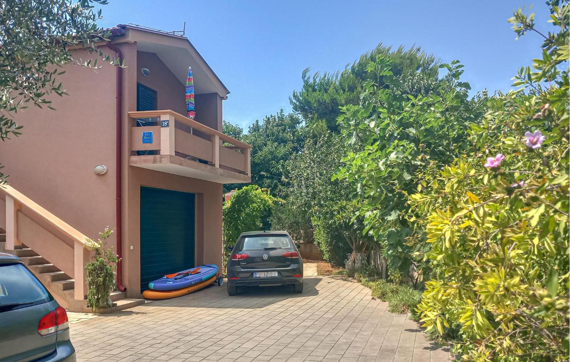 1 Bedroom Cozy In Apartment Nin